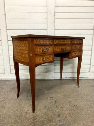 Tocador antiguo costurero marquetería.