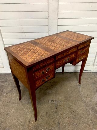 Tocador antiguo costurero marquetería.