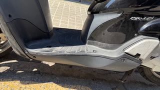 Honda SH 125i Scooter Negra