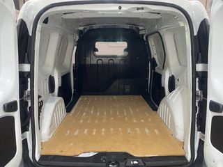 Dokker Van Essential dCi 55kW (75CV)