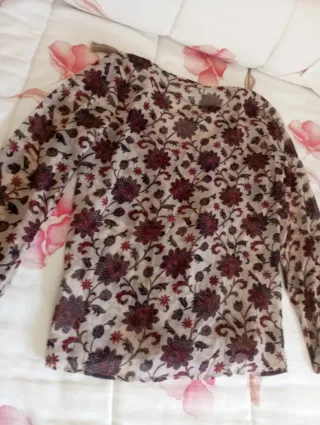 Lote Pantalón Beige y Blusa Estampada