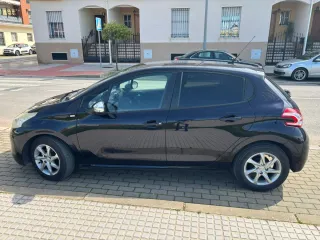 Peugeot 208 Style 2014