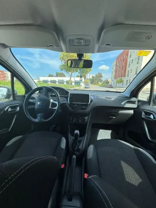 Peugeot 208 Style 2014