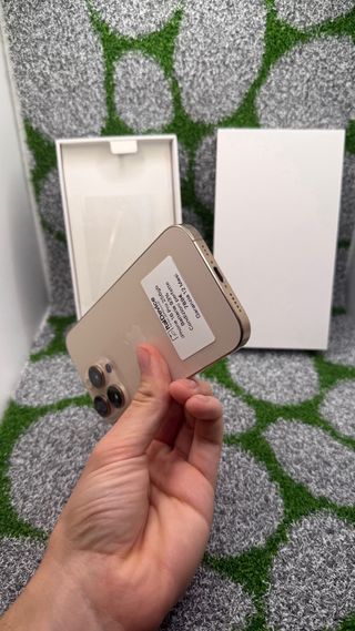 iPhone 16 Pro 256GB Desert - Batt 93% Come Nuovo