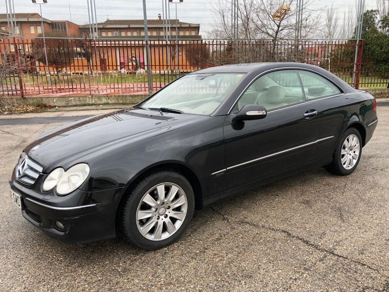 Mercedes-Benz  CLK 2009 - foto 1