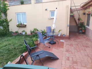 Alquilo habitación en Palafrugell para temporada.