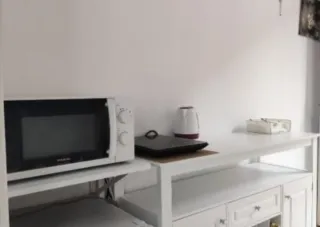 Alquilo habitación en Palafrugell para temporada.