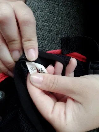 Peto Protector Moto Negro y Rojo