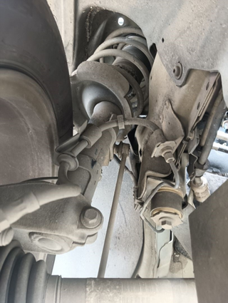 AMORTIGUADOR DELANTERO DERECHO FORD FOCUS BERLINA