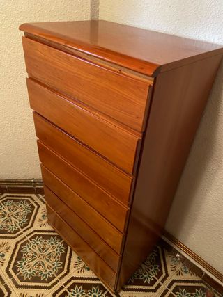 Cómoda Sinfonier Caoba africana, elegante