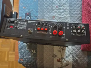 Amplificador Sunbuck TAV-6168E Karaoke + Mando