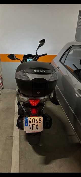 Moto Scooter Negra