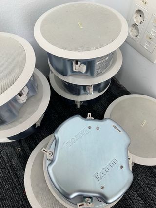 9 Altavoces Techo Extron SI 3CT LP, TIEMPO LIMITAD