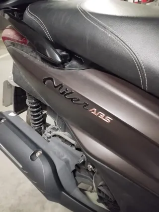 Kymco Miller ABS Marrón