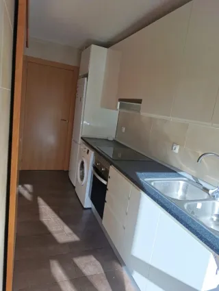 Piso luminoso con terraza en Gorg