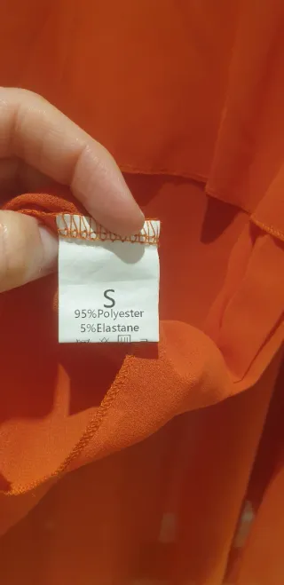 Blusa naranja vaporosa