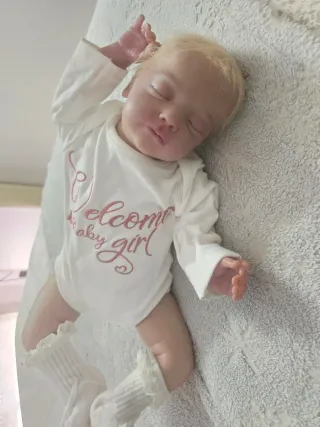 Bebé Reborn realista, kit Alessia