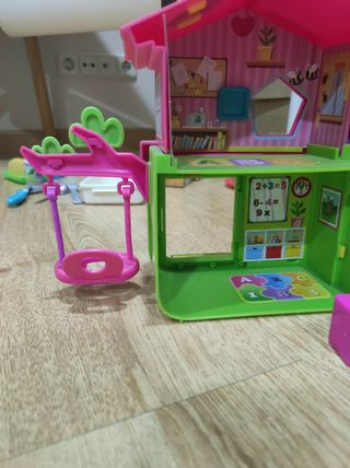 Colegio Pinypon con figuras