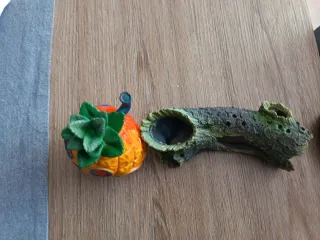 Piña Bob Esponja y tronco acuario