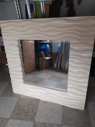 Espejo Diseño Ondulado Blanco Roto 97x98.5cm