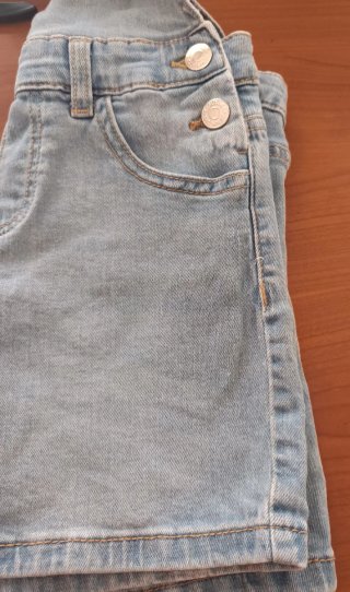 Salopette corta in denim