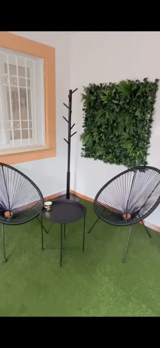 Set 2 Sillas Acapulco y Mesita Negra