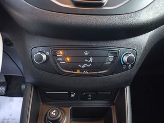 FORD Transit Courier Van 1.5 TDCi 74kW Limited