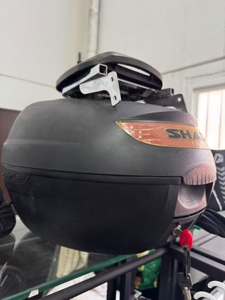 Baúl SHAD con soporte