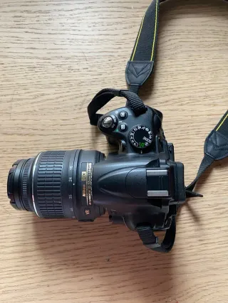 Cámara Nikon D5000 + Accesorios