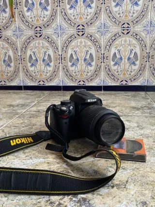 Cámara Nikon D5000 + Accesorios