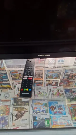 TV GRUNDIG 55" SMART TV 4K GFU 78008 CON MANDO
