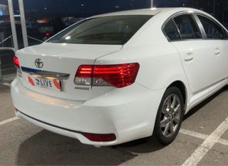 Toyota Avensis 1.8 automatico pegatina C verde