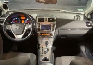 Toyota Avensis 1.8 automatico pegatina C verde