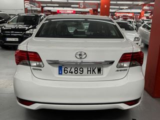 Toyota Avensis 1.8 automatico pegatina C verde