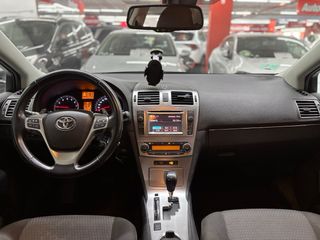 Toyota Avensis 1.8 automatico pegatina C verde