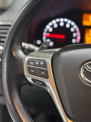 Toyota Avensis 1.8 automatico pegatina C verde