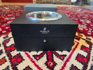 Caja Hublot Negra y Plateada