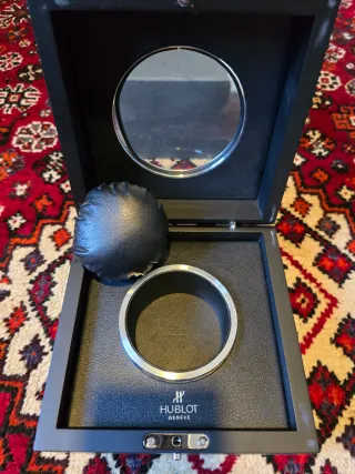 Caja Hublot Negra y Plateada