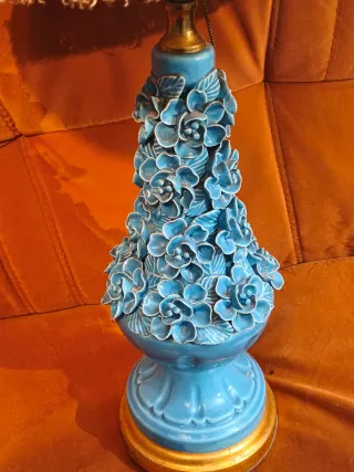 Lámpara cerámica Manises flores azul