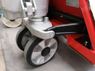 NUEVAS: Transpaleta Noblelift 2500 kg