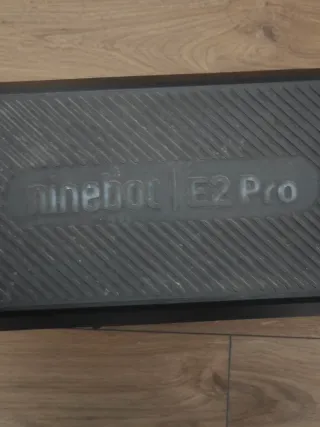 Patinete eléctrico negro