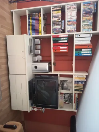 Mueble de salón modular  grande.