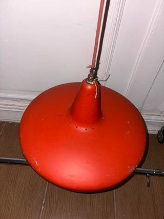 Lampadario Stilnovo rosso metallo