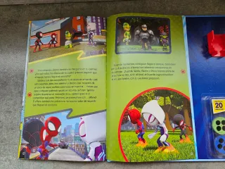 Spidey y su superequipo. Cine en casa. Proyector.