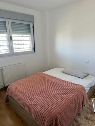 Alquilo habitacion amoblada en Mostoles madrid