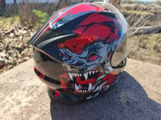 Casco de moto integral rojo