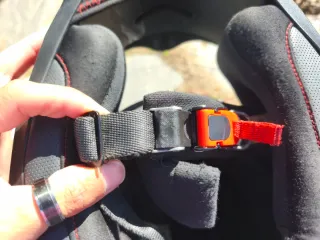 Casco de moto integral rojo