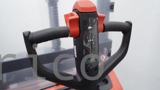 Apilador Eléctrico 1200 Kg - 1600 mm - 16020