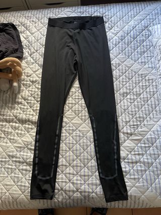 Abbigliamento termico sportivo rosso