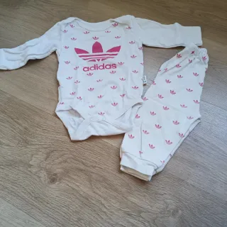 Conjunto infantil Amour corazones Talla 9/12 meses